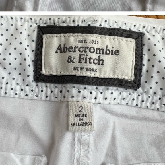 Abercrombie & Fitch Women’s White Board Shorts Size 2 - Picture 3 of 5